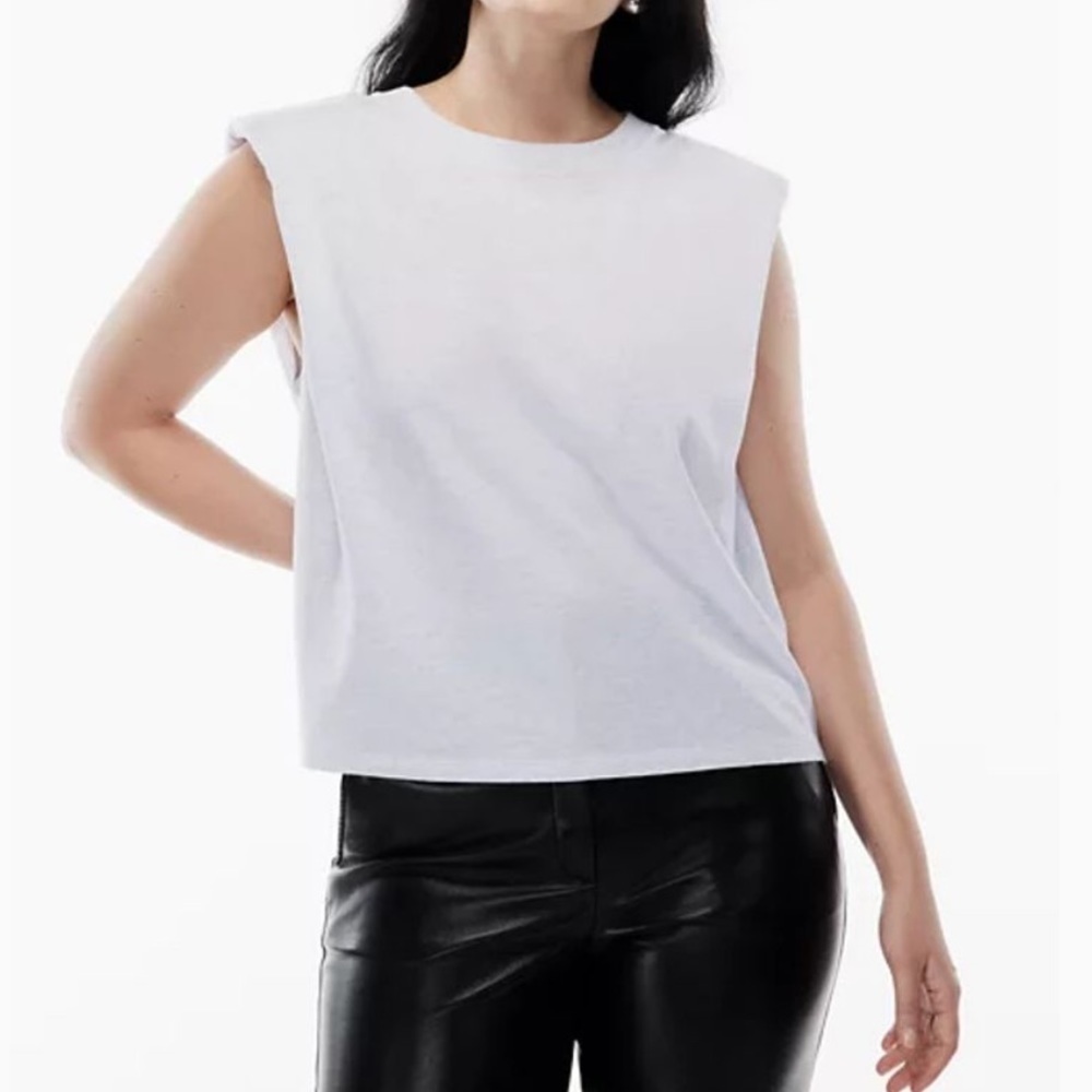 Aritzia Babaton Shoulder Pad Top